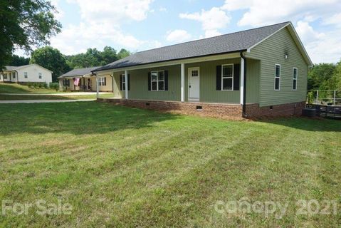 1076 Park Circle