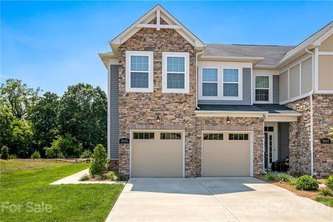 9233 Glenburn Lane