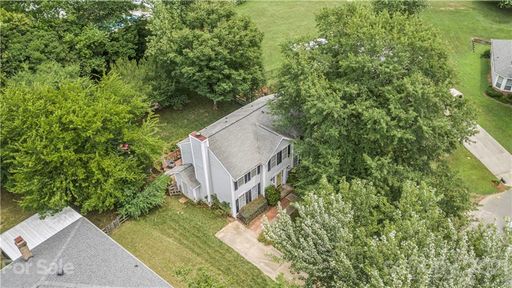 6819 Pin Oak Court