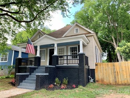 821 E 17th Street sold home in East End, Charlotte, NC