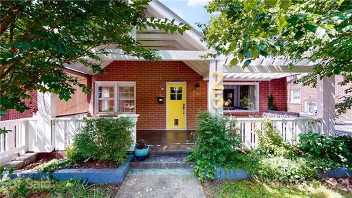 25 Eola Avenue