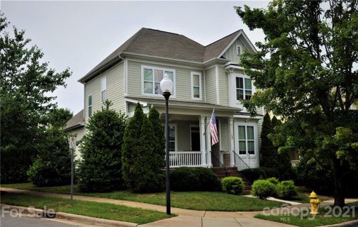 135 Water Oak Drive