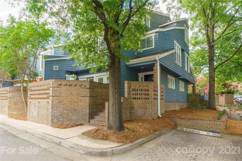 423 W 8th Street 73 sold home in Springfield Square, Charlotte, NC