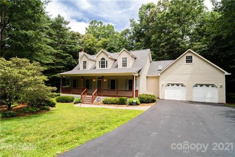 100 Cherry Blossom Lane sold home in Cimarron Forest, Hendersonville, NC