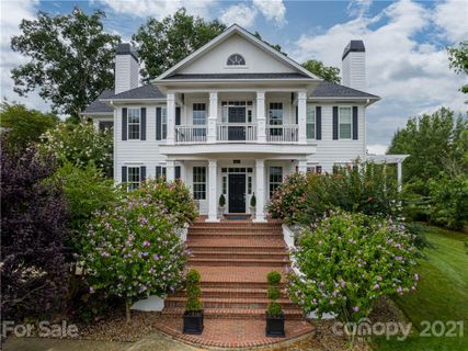 401 Oak Tree Lane sold home in Southbrook, Fletcher, NC