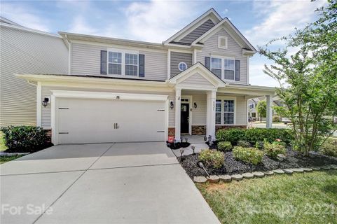 8821 Douglas Palace Court