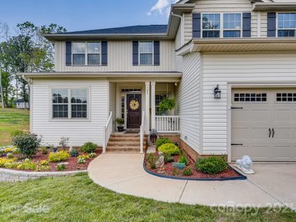 107 Wylie Trail