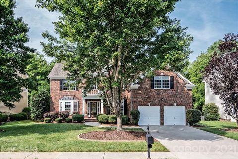 1212 Grayscroft Drive