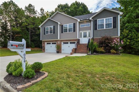 654 Marigold Drive 9