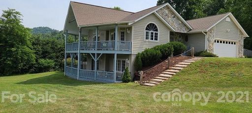 86 Stepping Stone Lane sold home in Mountain Creek Estates, Waynesville, NC