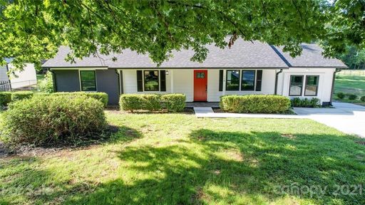 110 Pinetree Drive
