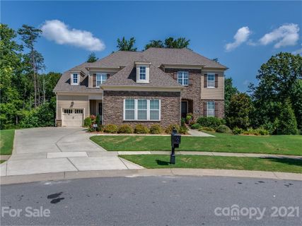 343 Newington Court