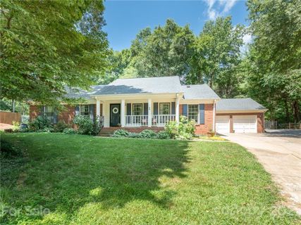 405 Scarborough Lane