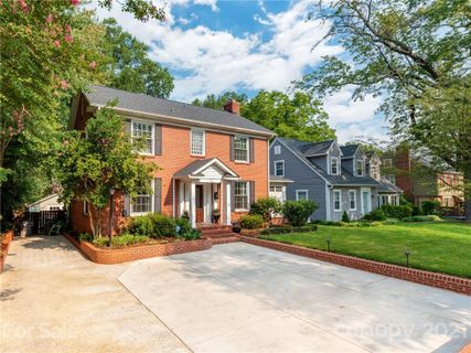 2816 Park Road