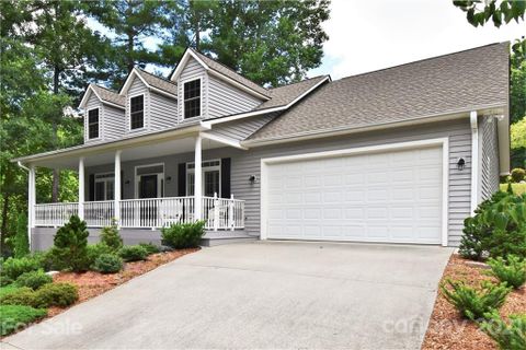 1004 Fieldcrest Court