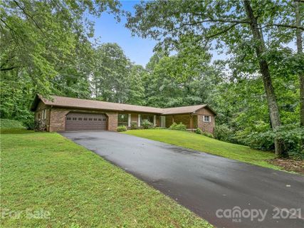 105 Thorngate Drive