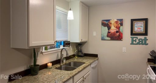 5111 Queen Anne Road