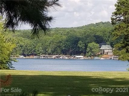 118 Gatlin Knoll 10 sold home in Uwharrie Point, Badin Lake, NC
