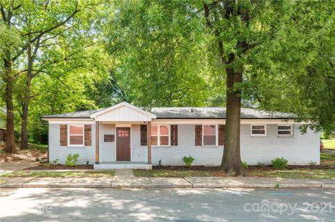 1800 Genesis Park Place