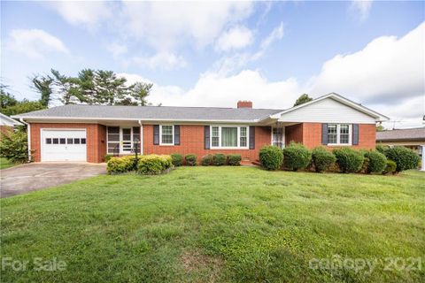 905 Henkel Road sold home in Forest Hills, Statesville, NC