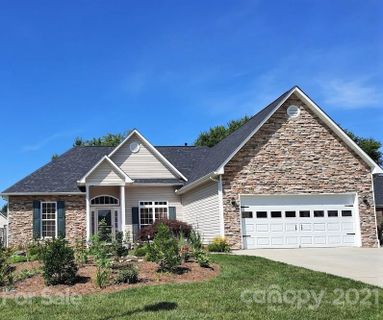 15 Meadow Walk Court