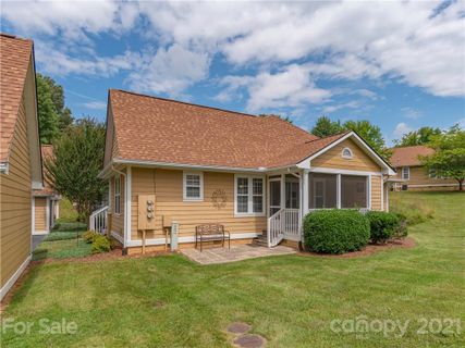 203 Rough Point Court