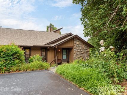 143 Country Ridge Road sold home in Country Ridge, Hendersonville, NC