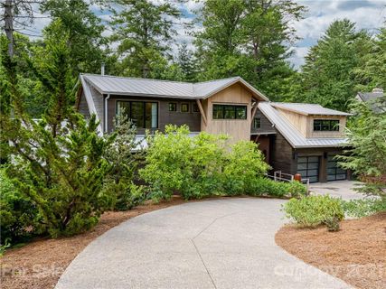 24 Brookline Drive