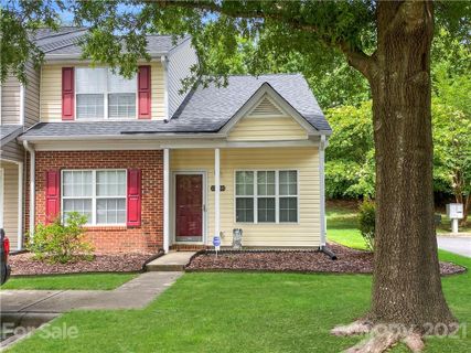 11528 Briddle Hall Court