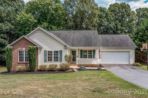 2104 Redberry Lane