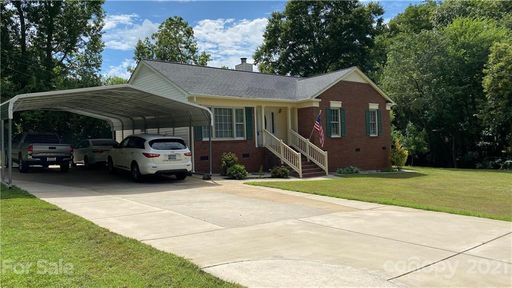 1233 Roundtree Circle sold home in Avondale Terrace, Rock Hill, SC