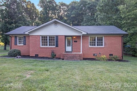 940 Ridgeway Drive