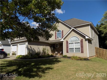112 Madelia Place