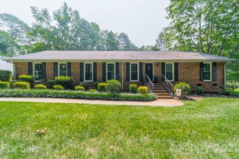 4920 Golfview Court