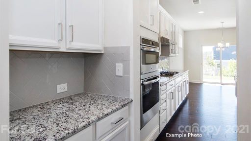 2107 Whispering Way 36