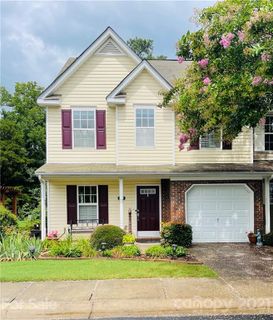 631 Rock Lake Glen