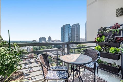 333 W Trade Street 1201