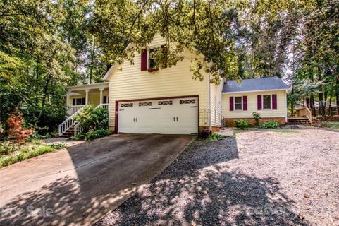 111 Avon Place Lane