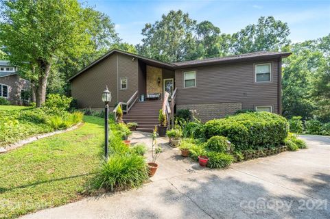 11400 Spreading Oak Lane