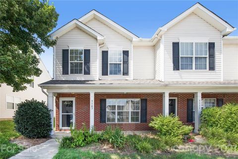 3107 Golden Dale Lane