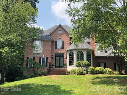 4696 Snow Drive