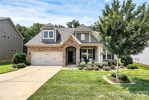 3010 Dunwoody Drive