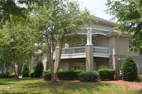 8659 Edinburgh Square Drive