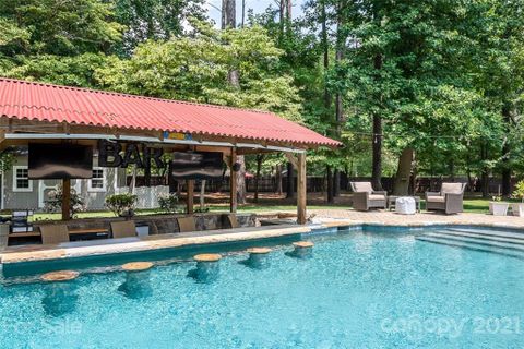 9007 Satinwood Lane sold home in Hambright Woods, Huntersville, NC