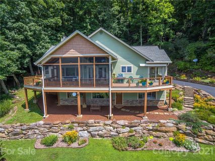 3 Winding Poplar Road