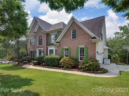 3086 River Bend Drive