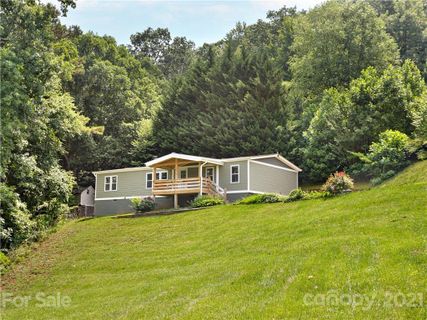 31 Honey Locust Lane sold home in Locust Knoll, Candler, NC