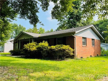 4308 Winedale Lane