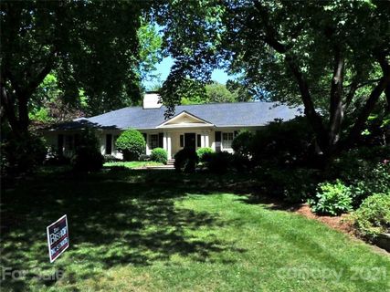 4107 Foxcroft Road