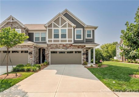 9227 Glenburn Lane